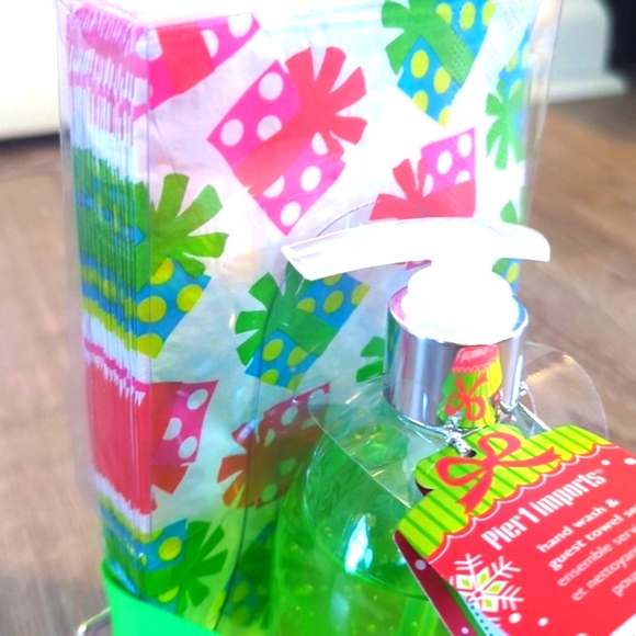 Pier 1 Imports Jolly Holiday Hand Wash Set - Picture 6 of 6